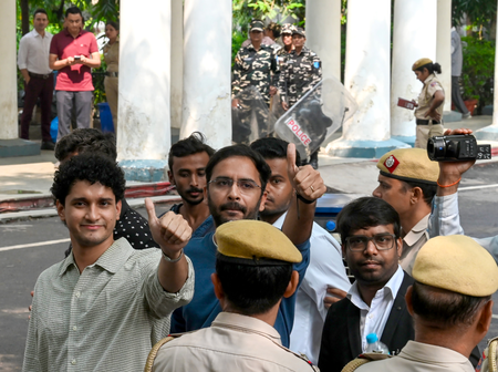 CJP’s Saurav Das, Ranka, Shinde booked for trespassing at Jantar Mantar