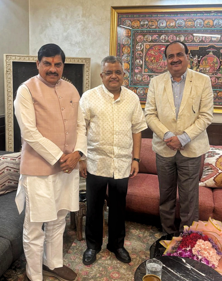 MP CM Yadav meets Solicitor General to discuss legal strategy on OBC quota verdict