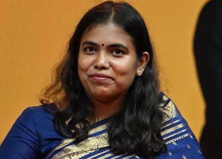 TN Minister Keerthana condemns DMK woman functionary’s abusive remarks against CM Vijay