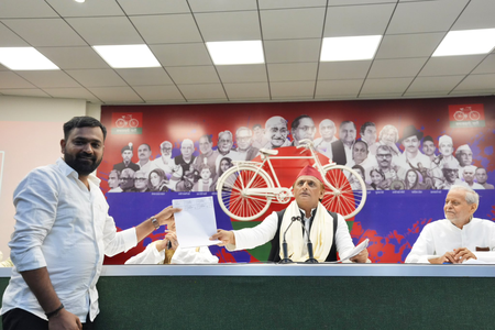 Akhilesh Yadav blows poll conch in UP; flags off PDA rath campaign on Dussehra ahead of Assembly polls