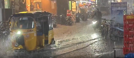 TN: Schools shut today in Chennai, neighbouring districts amid heavy rain