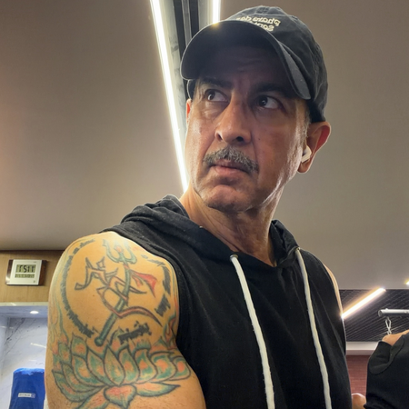 Ronit Bose Roy returns to the gym to get rid of all those festive calories