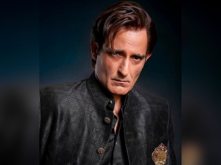 When Akshaye Khanna revealed he is not an ‘introvert by choice’