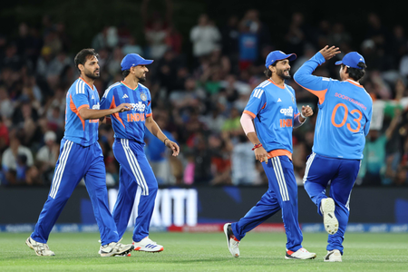 ‘Don’t chase anything; block outside noises’: Morkel backs Bhuvneshwar after underwhelming return