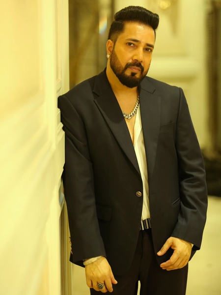 Mika Singh opens up about debate over artists performing despite health concerns amid Daler Mehndi controversy