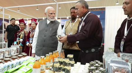 Gujarat: At Ekta Nagar, PM Modi opens ‘Bharat Parv’ ahead of Statue of Unity celebrations
