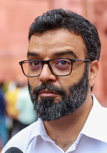 ‘Crown prince treats J&K as an estate’: Aga Ruhullah blasts Abdullah family