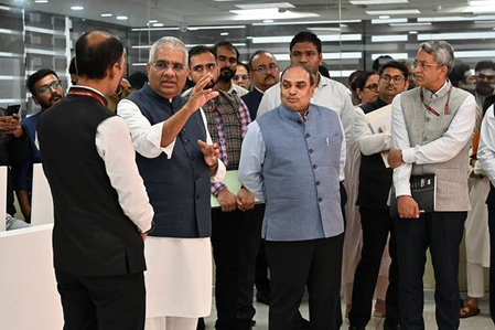 Bhupender Yadav stresses proactive steps against air pollution, visits CAQM’s I3C