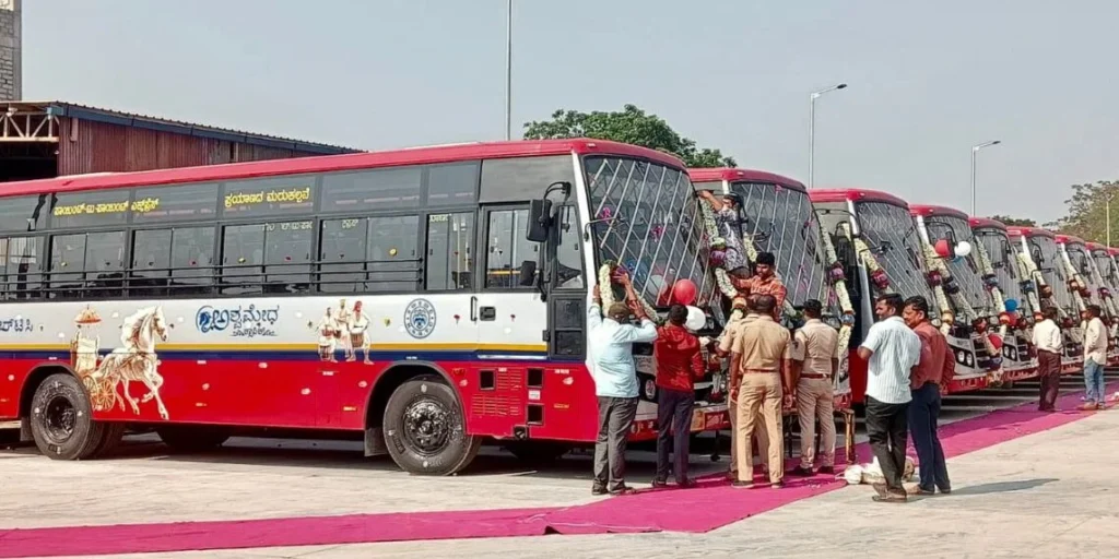 KSRTC rolls out 2,600 extra buses for Diwali; special services from Nov 6 to 8